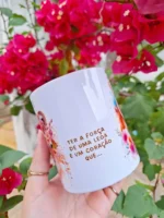 Ser mãe é ter a força de uma Leoa e o coração - Arte Avulsa Caneca - Imagem 2