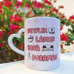 Netflix, Lámen, Sofá, Doramas - Arte Avulsa Caneca