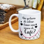 Não gostaria de entrar e tomar uma xícara de café - 2 Artes Avulsa Caneca - Imagem 2